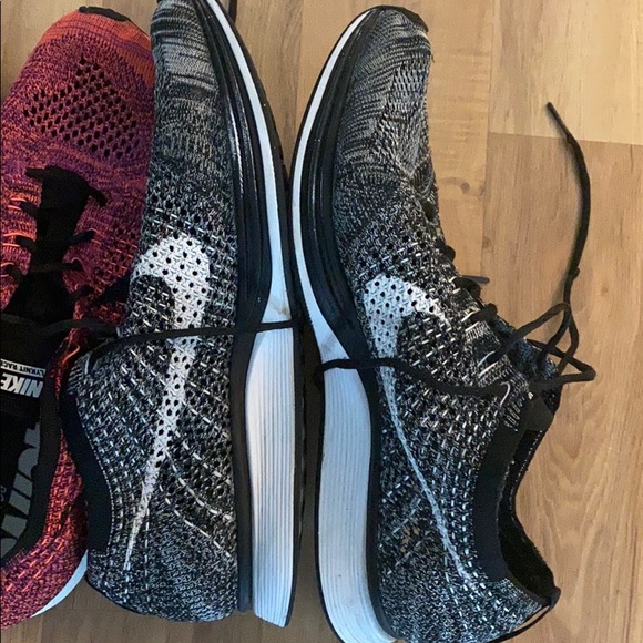 Nike Flyknit Racers ( 2pairs) - Picture 3 of 13